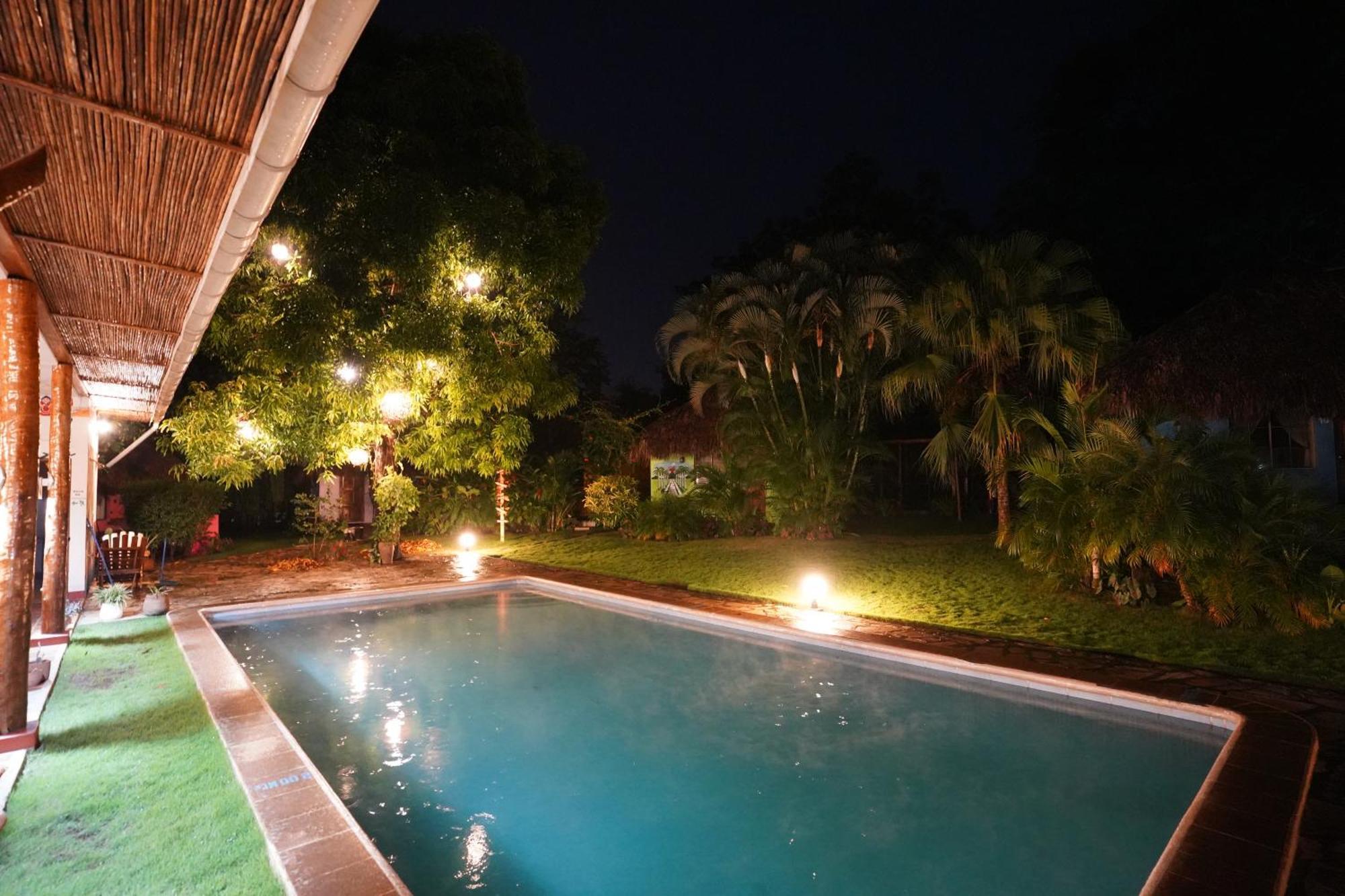 Hotel Mariposa León Dış mekan fotoğraf