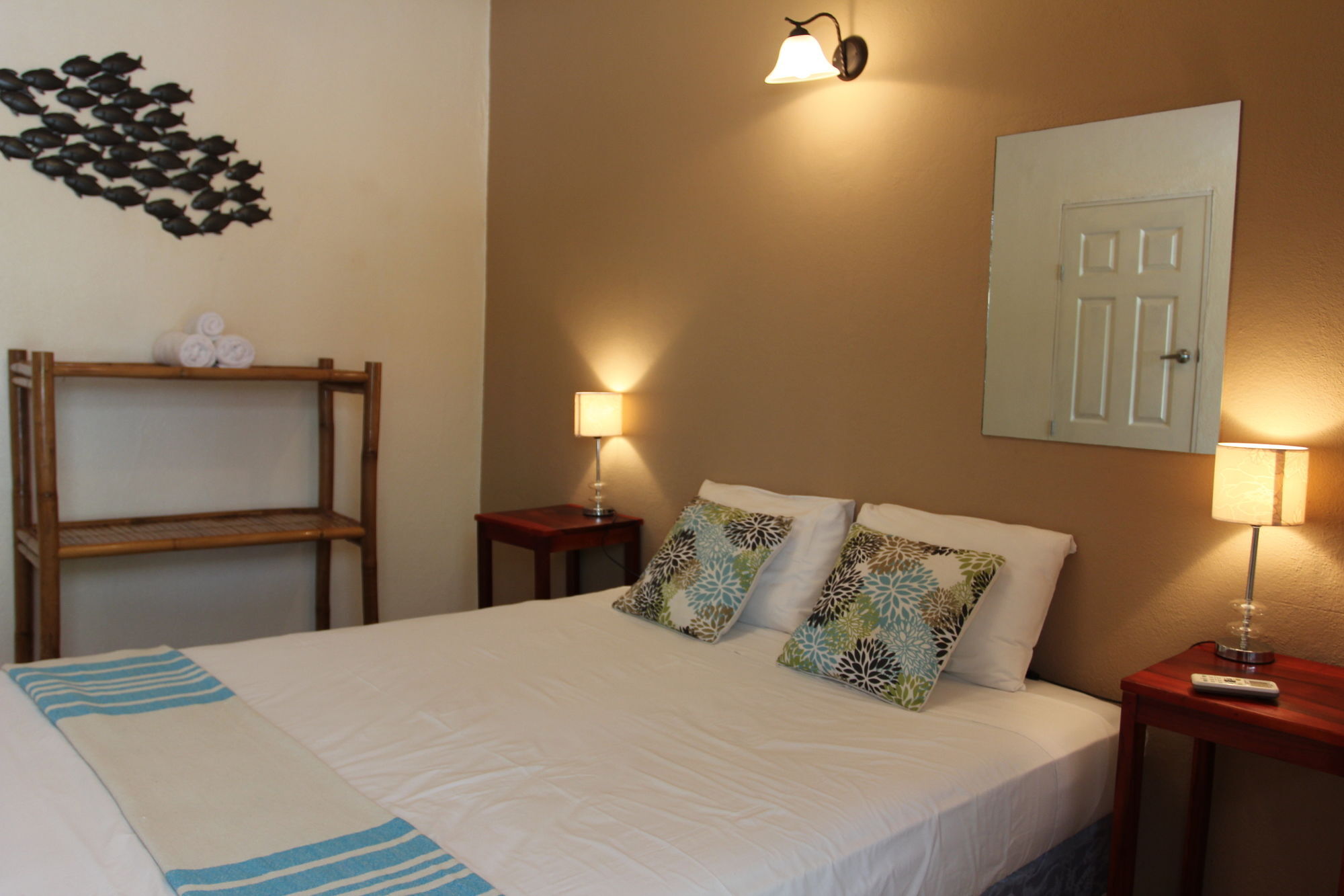 Hotel Mariposa León Dış mekan fotoğraf